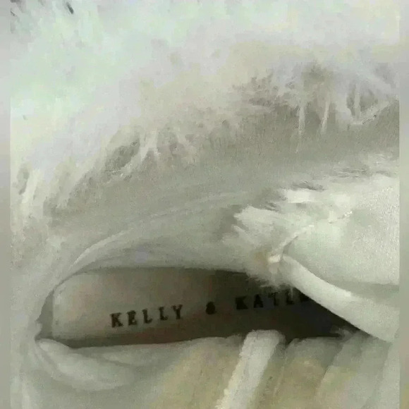 Kelly & Katie Aurora kids showboat silver white pink size 3M EUC let it go - Picture 9 of 15